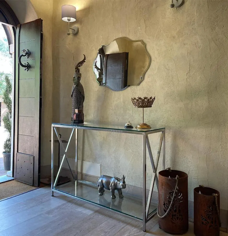 Bed & Breakfast Bed and Breakfast A14 Pietrasanta La Dama del Bosco Italia