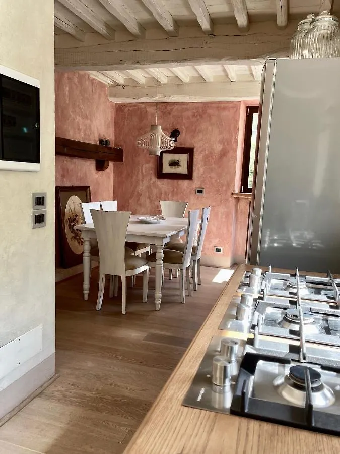 Bed and Breakfast A14 Pietrasanta La Dama del Bosco